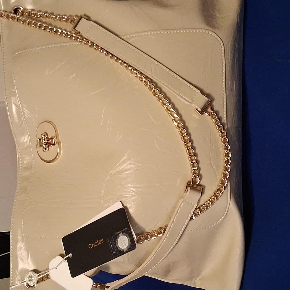 Cnoles Cream Shoulder Bag with Gold Chain